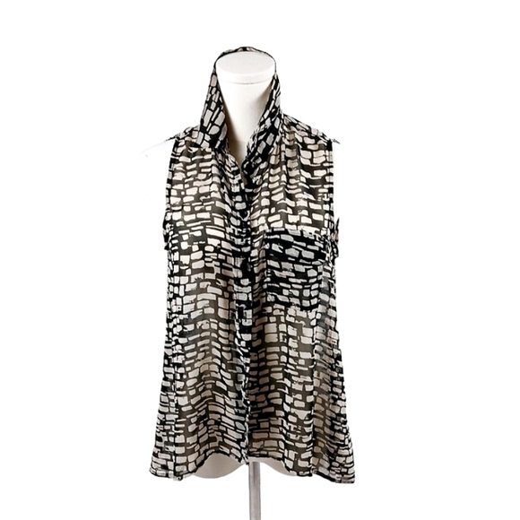 Forever 21 Black Cream Print Blouse Medium Button-Down Sleeveless Lightweight - Picture 1 of 4